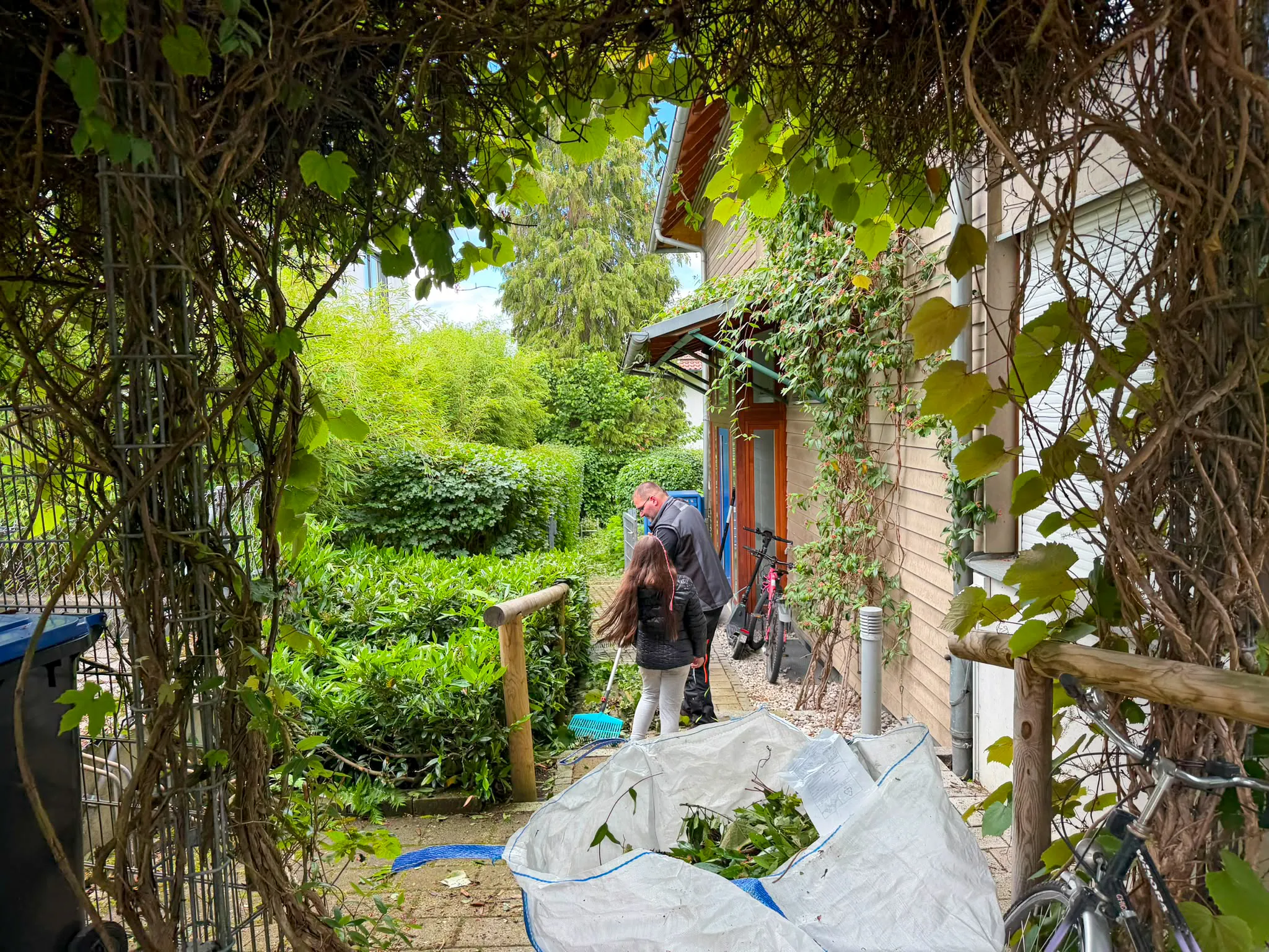 Gartenpflege und Grünschnitt durch KM Hausmeisterservice